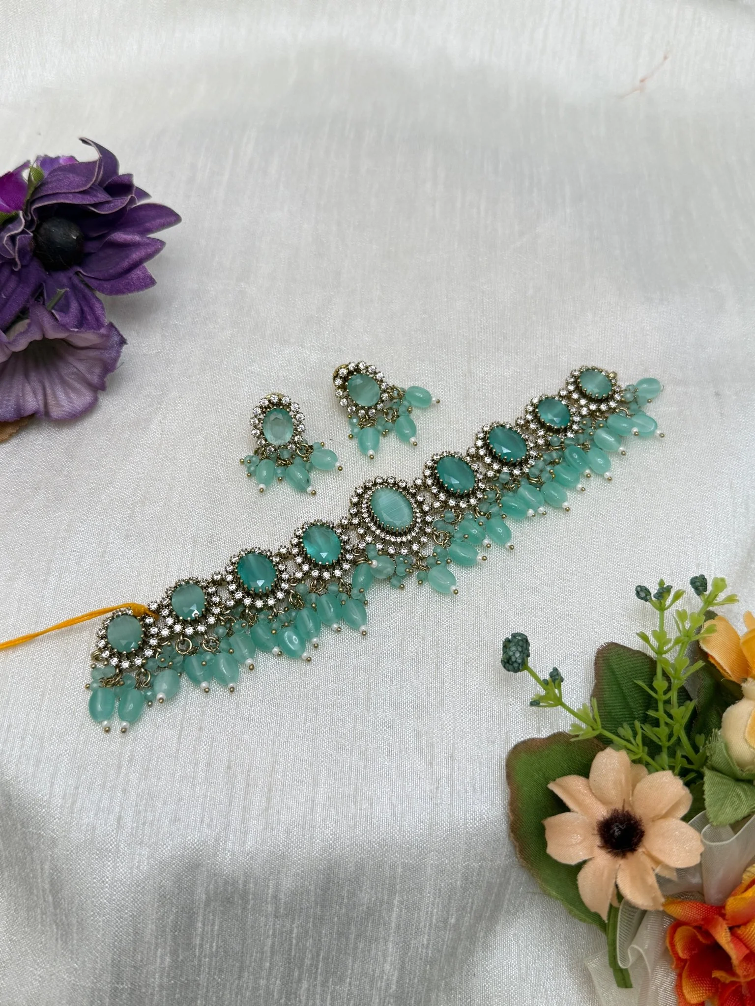 Luxurious Victorian Choker Necklace 1097 - 5 Color Options - Image 3